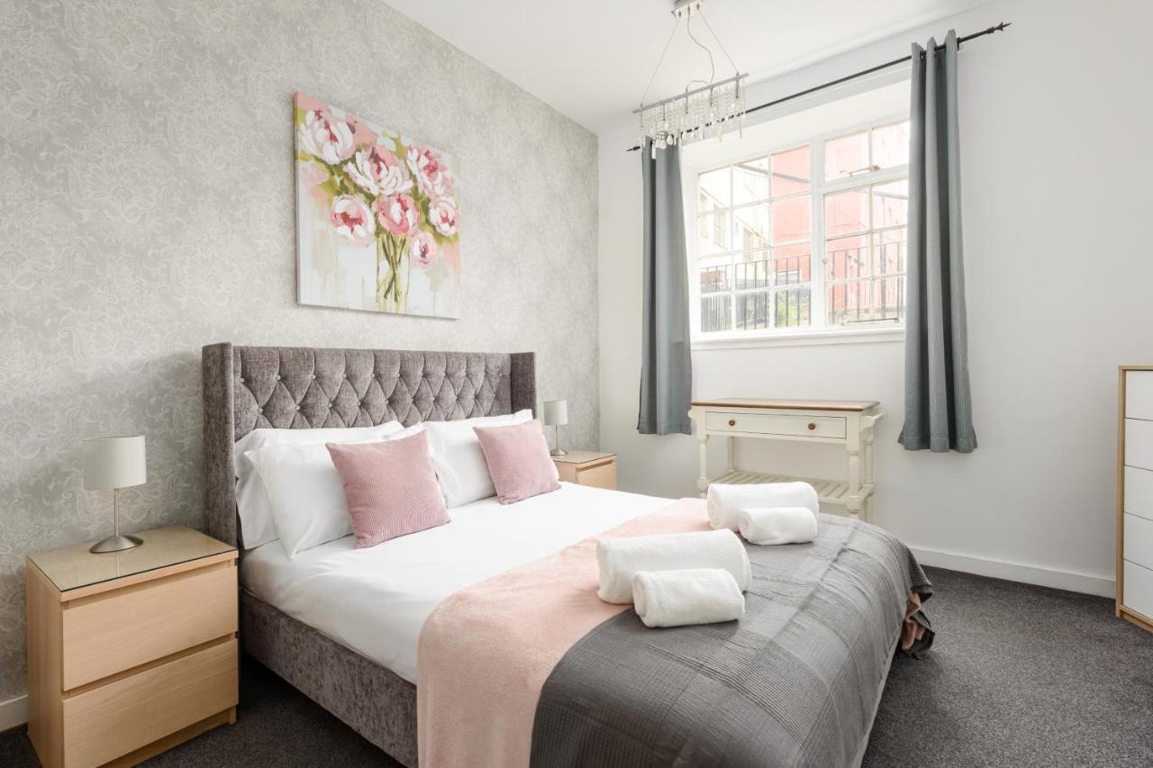 2 Bedroom Royal Mile Apartment Edinburgh Exterior photo