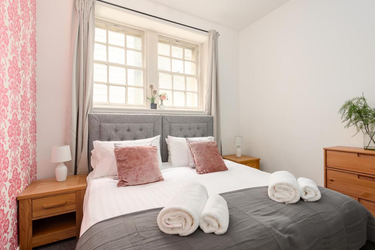 2 Bedroom Royal Mile Apartment Edinburgh Exterior photo